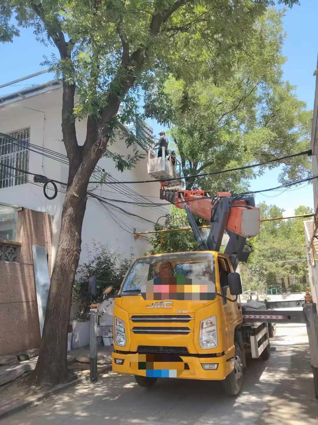 兰西县高空作业车能吊装重物吗？最大承载多少公斤？